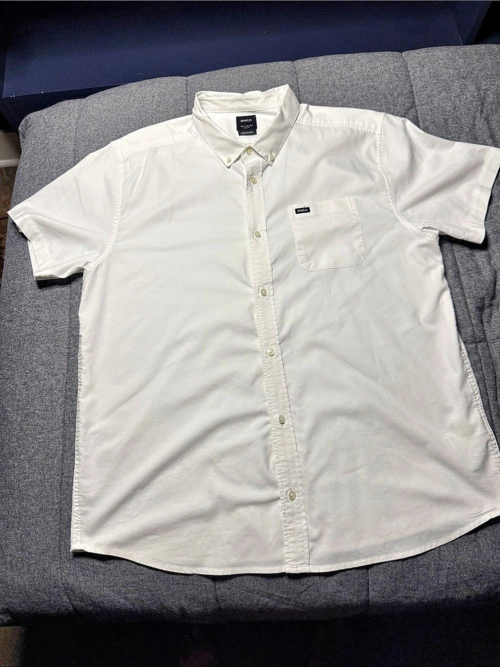 RVCA That'll Do Slim Fit Solid Short Sleeve Button-Down Shirt Short Sleeve Shirt